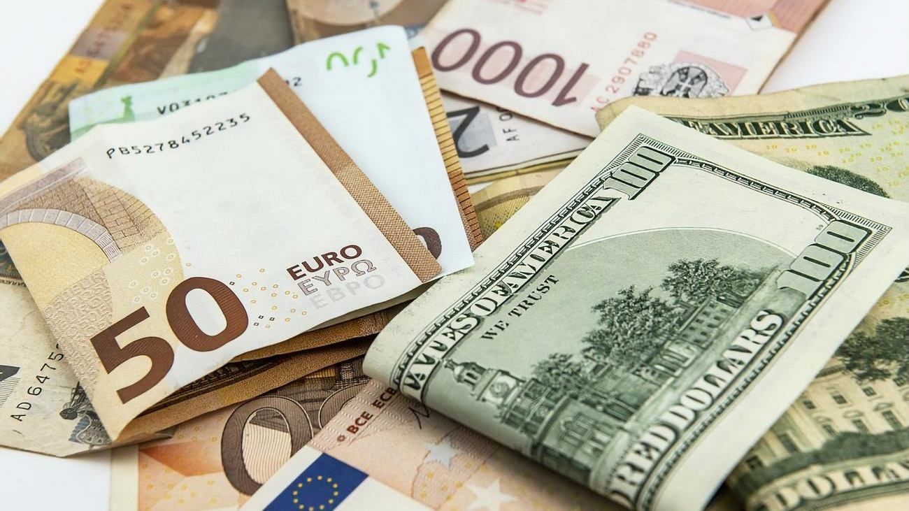 Наличный курс евро, доллара на 15 июня 2020 – курс валют