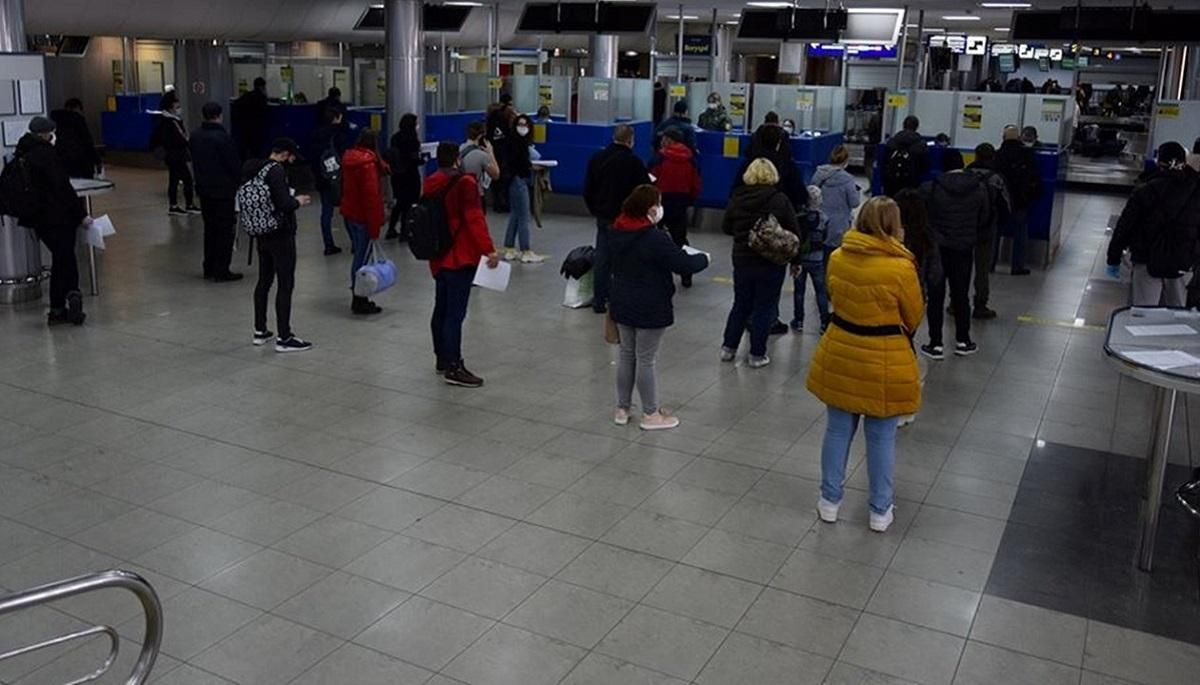 Список "червоних" і "зелених" країн: хто зможе потрапити в Україну без перешкод Список "червоних" і "зелених" країн: хто зможе потрапити в Україну без перешкод