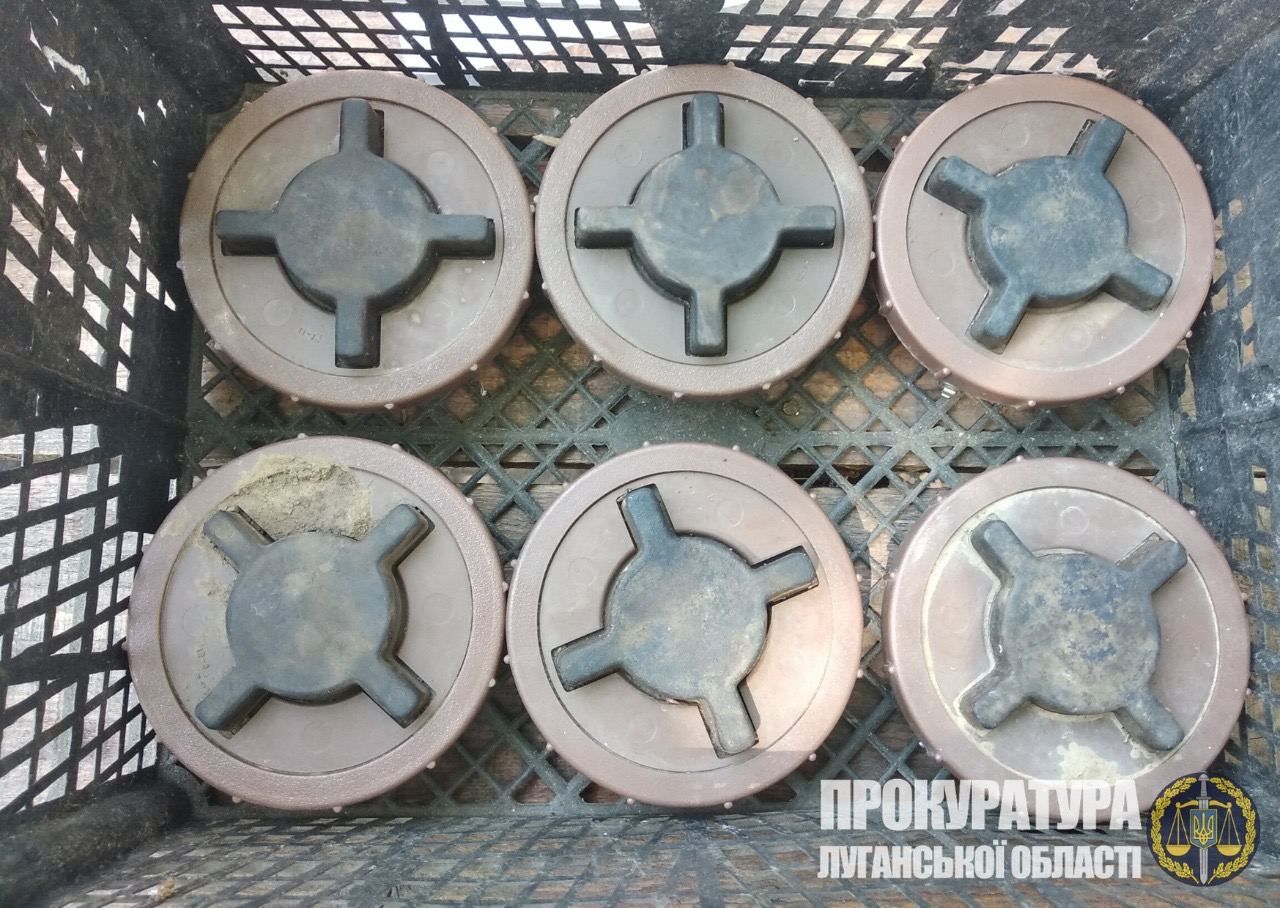 Бойовики на Донбасі використовують заборонені міни виробництва Росії Бойовики на Донбасі використовують заборонені міни виробництва Росії