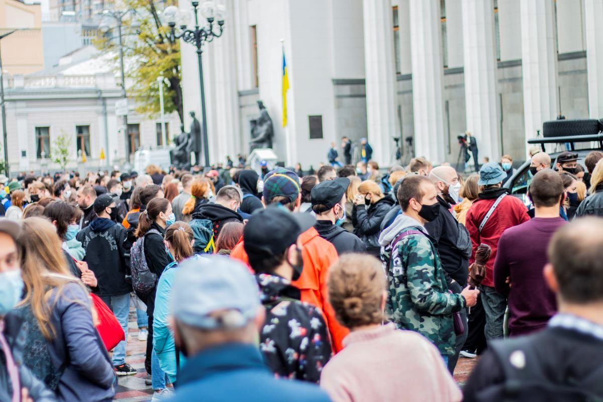 Чому біля Офісу Зеленського почастішали протести 