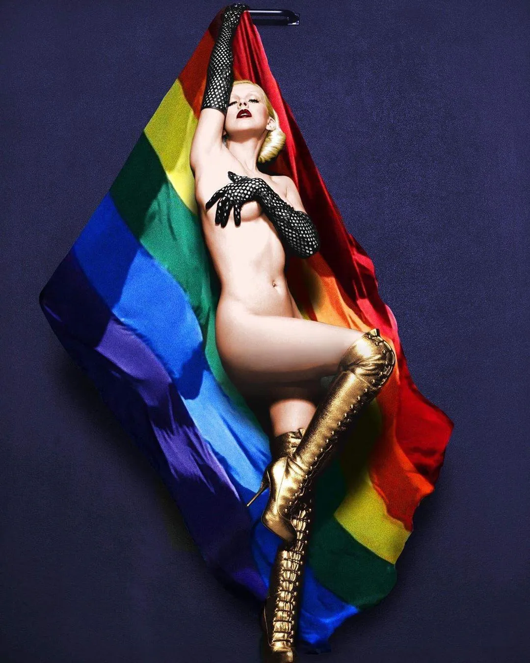 Крістіна Агілера оголилася на підтримку ЛГБТ-спільноти