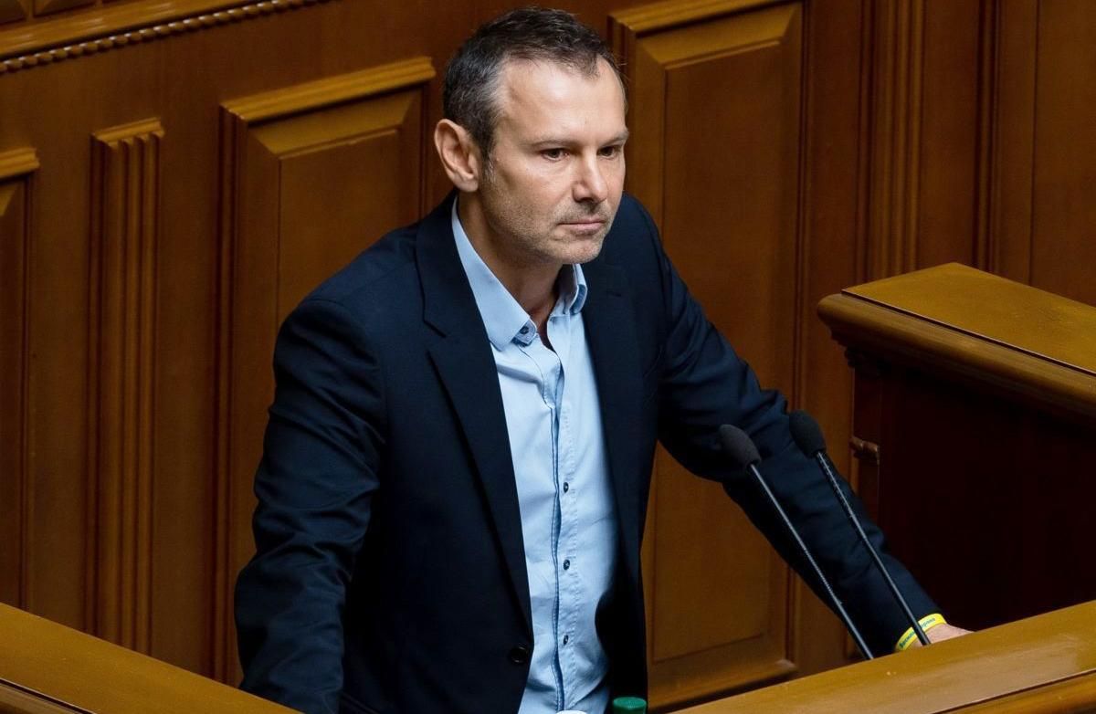 Вакарчук не пішов: Рада не припинила його повноваження Вакарчук не пішов: Рада не припинила його повноваження