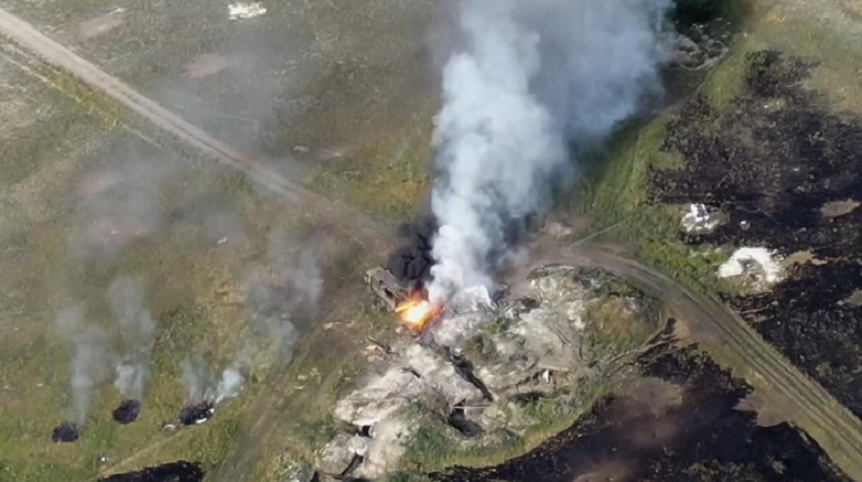На Донбассе оккупанты попали в засаду: видео спецоперации На Донбассе оккупанты попали в засаду: видео спецоперации