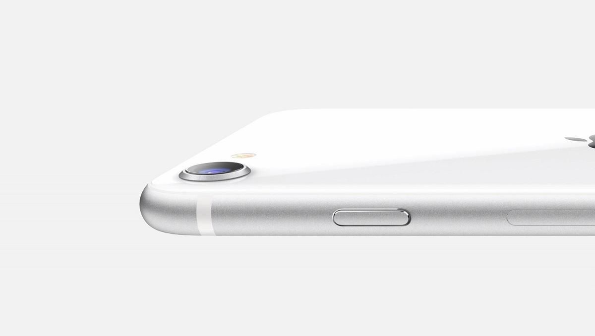 Чутки: наступний iPhone SE може виявитися клоном iPhone XR Чутки: наступний iPhone SE може виявитися клоном iPhone XR