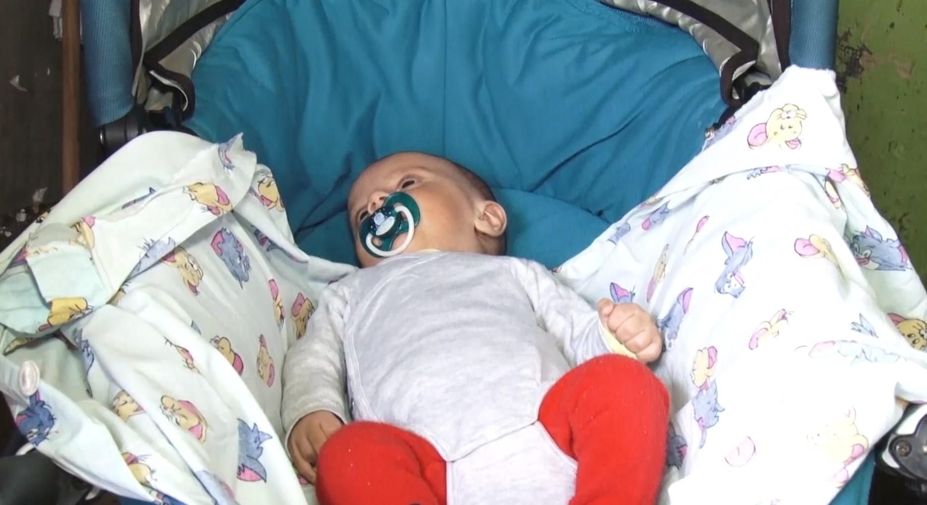 Хлопчик на ім'я Зеленський – президента кличуть кумом, фото Хлопчик на ім'я Зеленський – президента кличуть кумом, фото