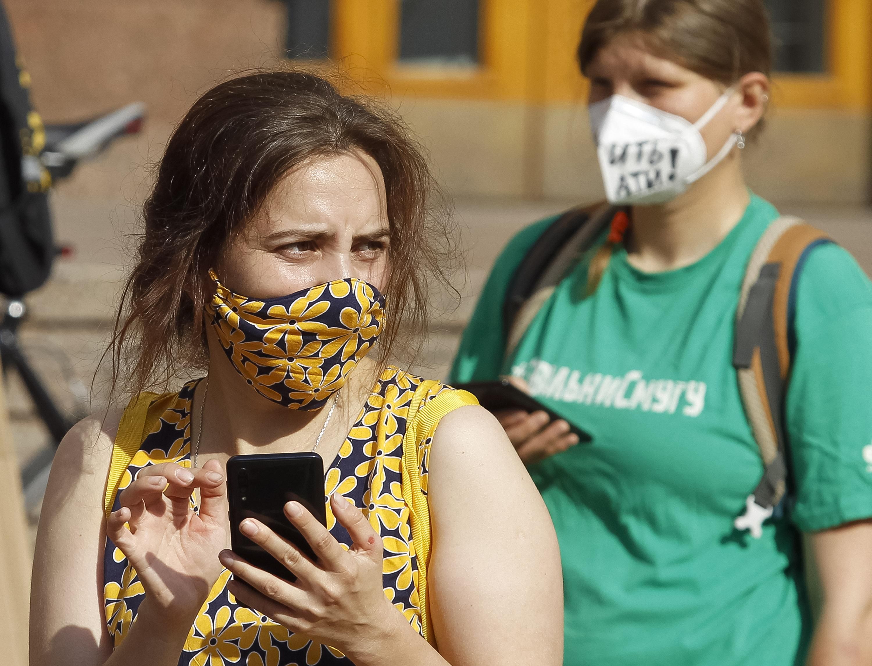 В Украине за сутки обнаружили еще 841 случай заражения коронавирусом