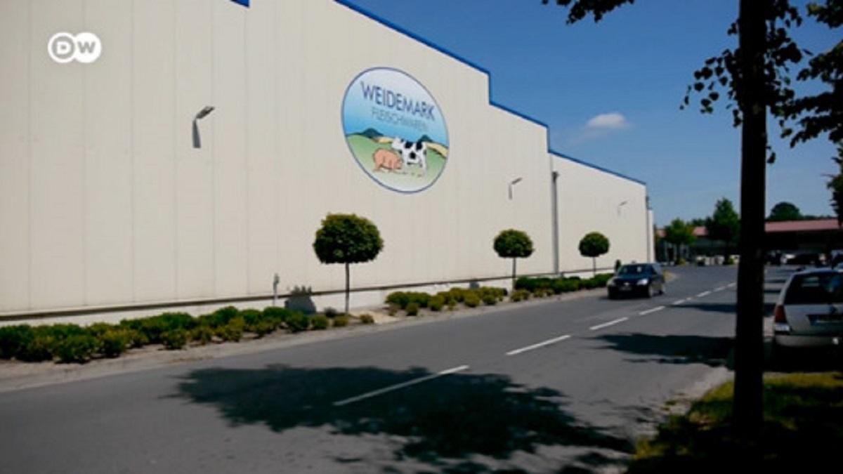 COVID-19 у Німеччині: на м'ясокомбінаті захворіли працівники COVID-19 у Німеччині: на м'ясокомбінаті захворіли працівники