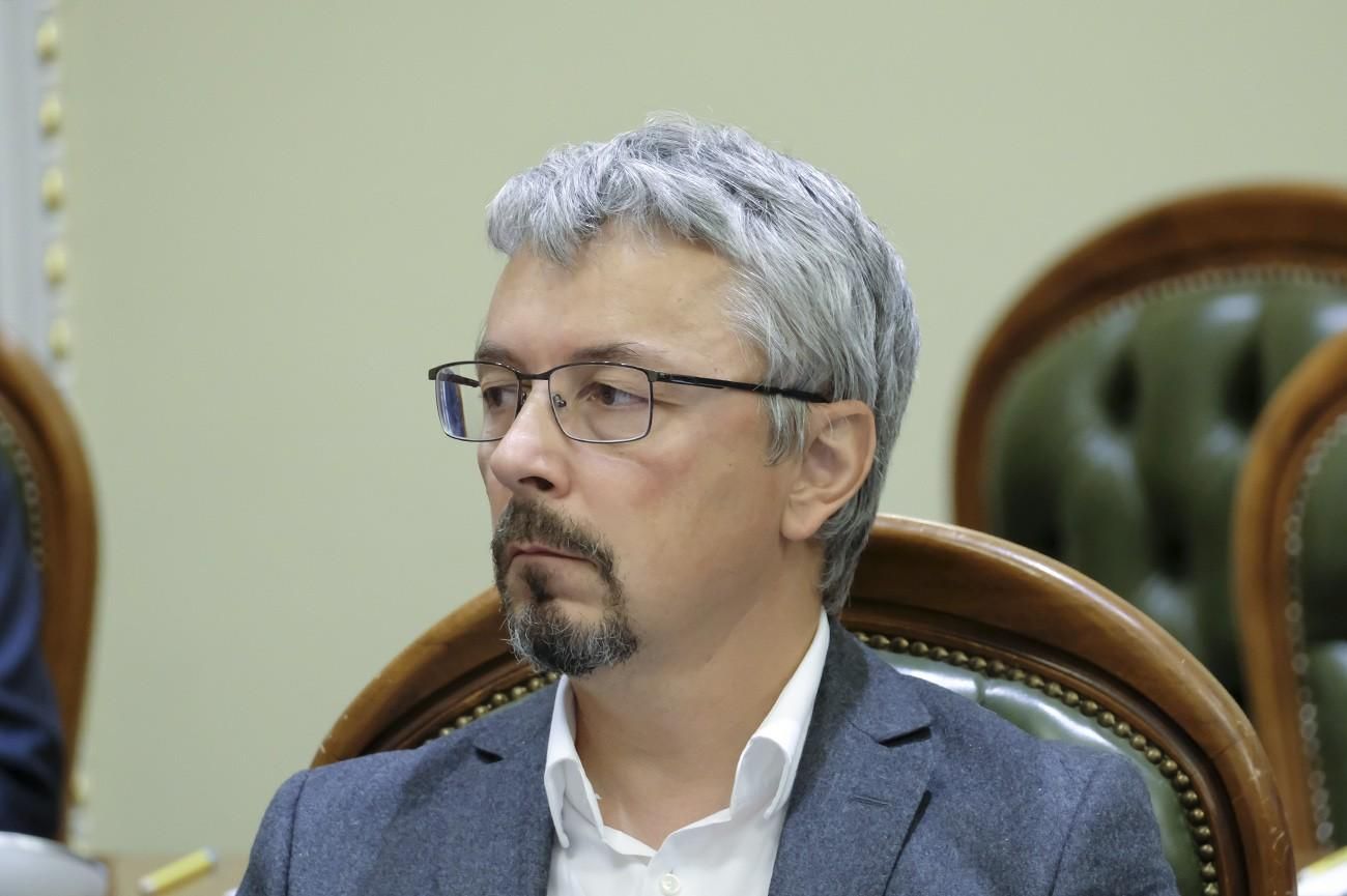 Дело против Порошенко: Ткаченко говорит, что ГБР расследует не Томос, а иск Филарета