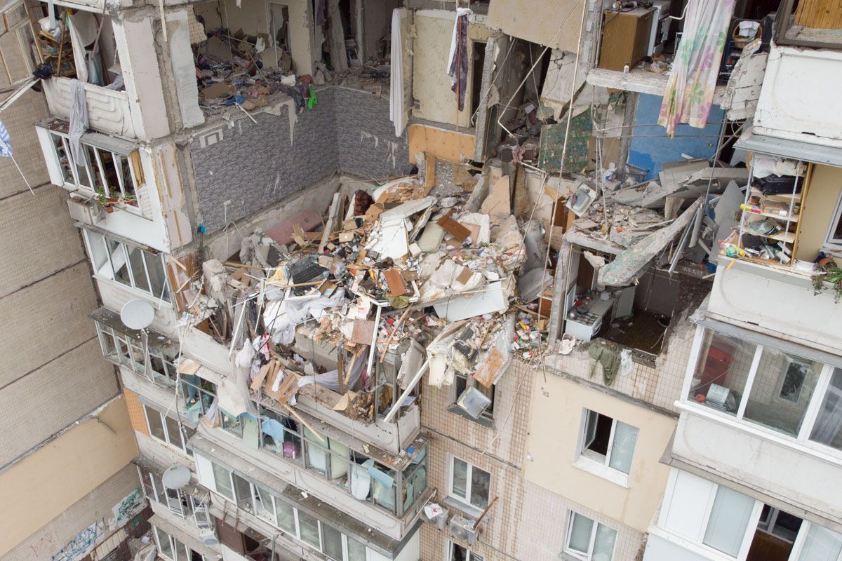Відео і фото зсередини будинку в Києві, де стався вибух 21 червня 2020