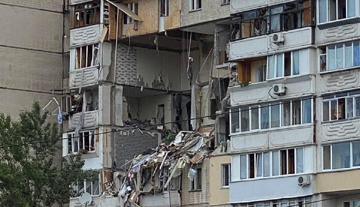 Взрыв на Позняках в Киеве 21.06.20: полиция проводит обыски Взрыв на Позняках в Киеве 21.06.20: полиция проводит обыски