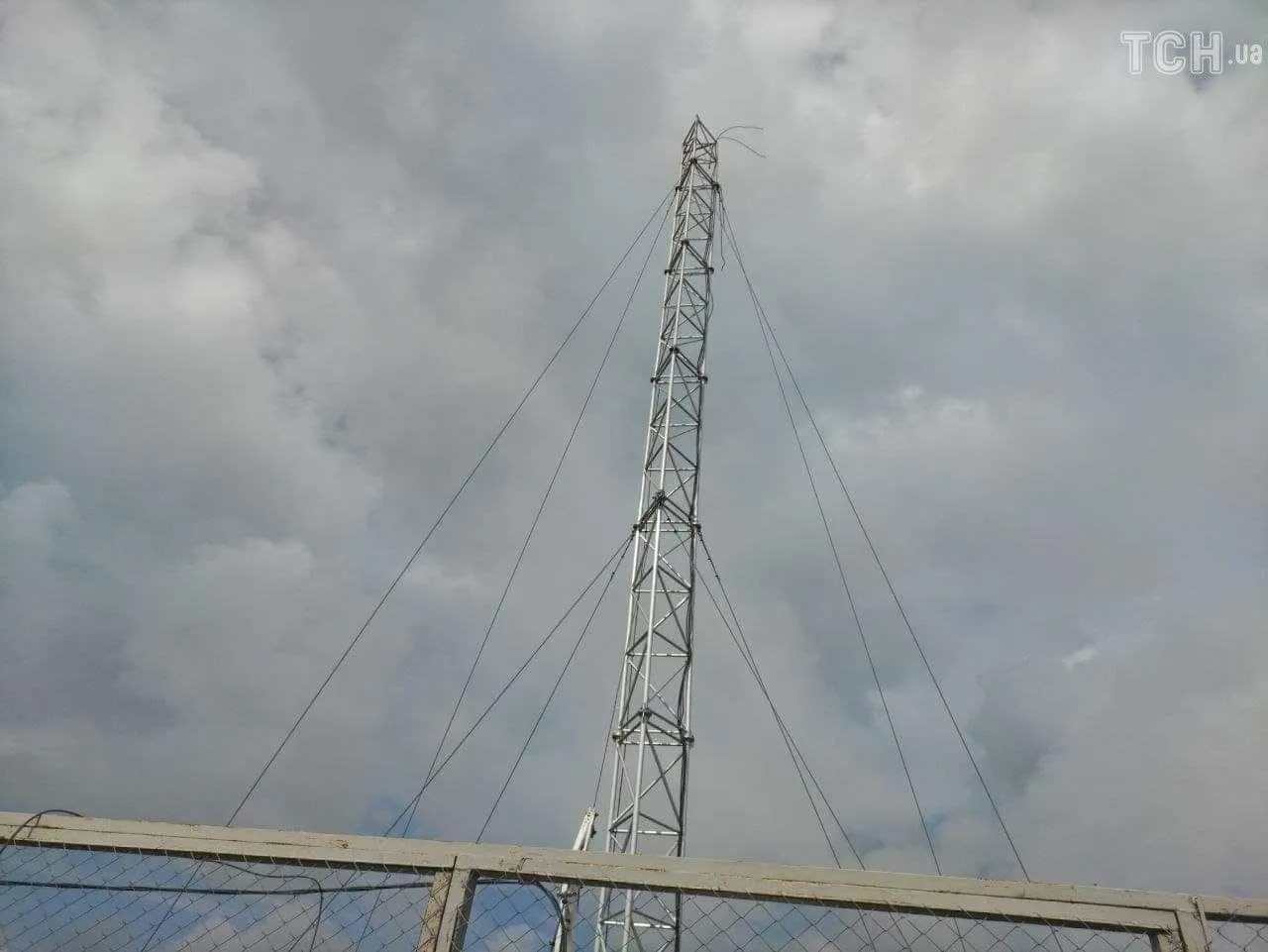 Вежа зі спостережною камерою ОБСЄ