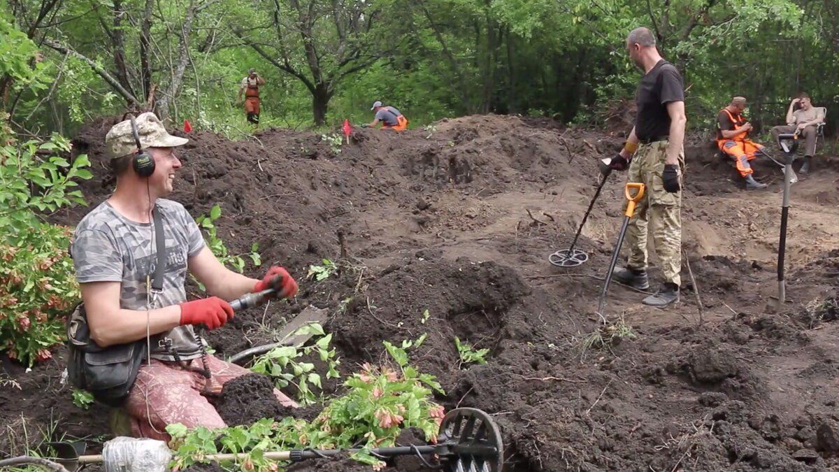 Залишки збитого літака у 1943 році: що знайшов пошуковий загін