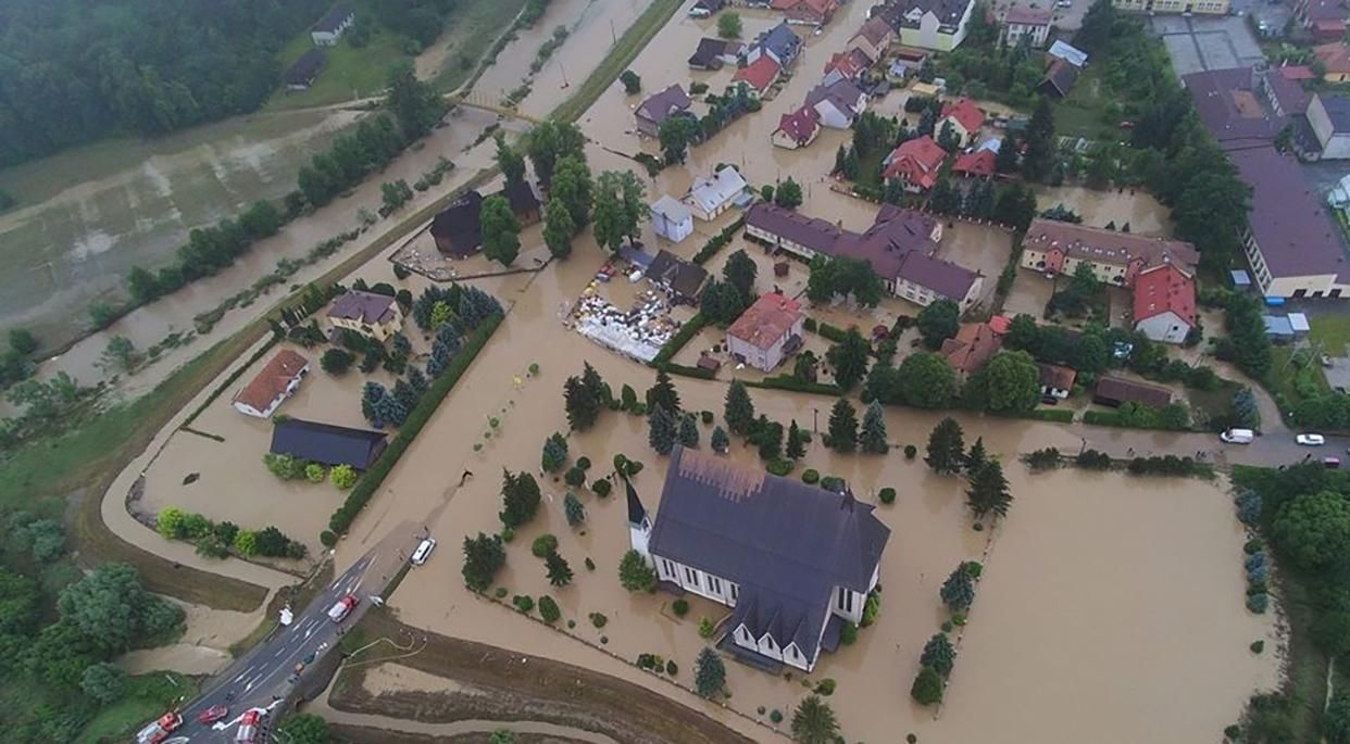 Наводнение в Польше, Венгрии, Румынии, Словакии в июне 2020: видео