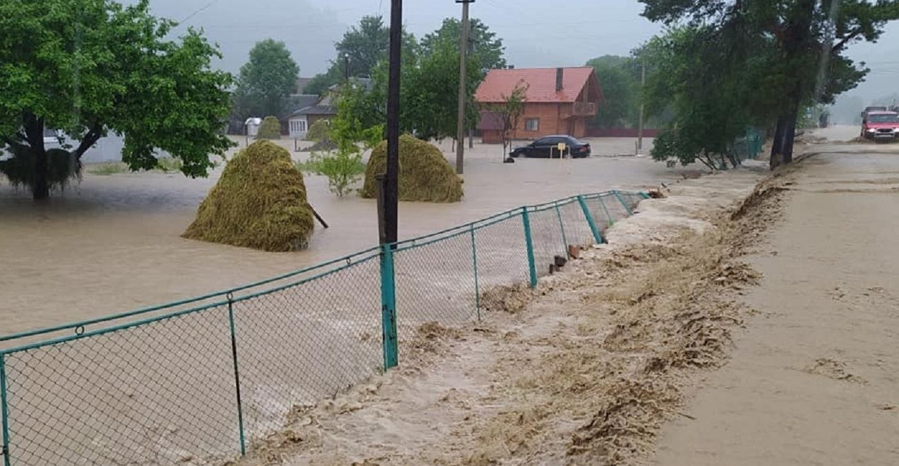 Пік негоди в Івано-Франківській області у червні 2020: синоптики Пік негоди в Івано-Франківській області у червні 2020: синоптики