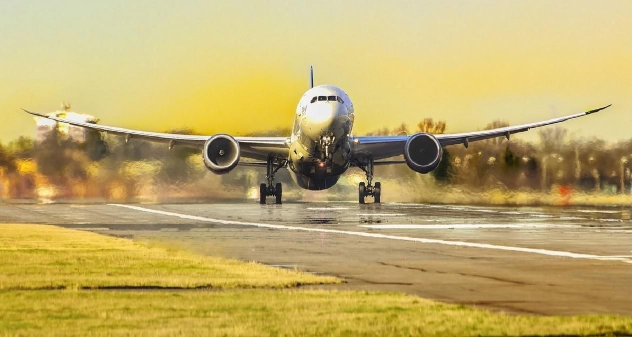 Авіасполучення України з Польщею: коли можуть відновити Авіасполучення України з Польщею: коли можуть відновити