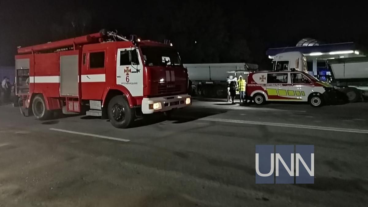 Легковушка столкнулась с автоцистерной возле Кропивницкого: много погибших Легковушка столкнулась с автоцистерной возле Кропивницкого: много погибших