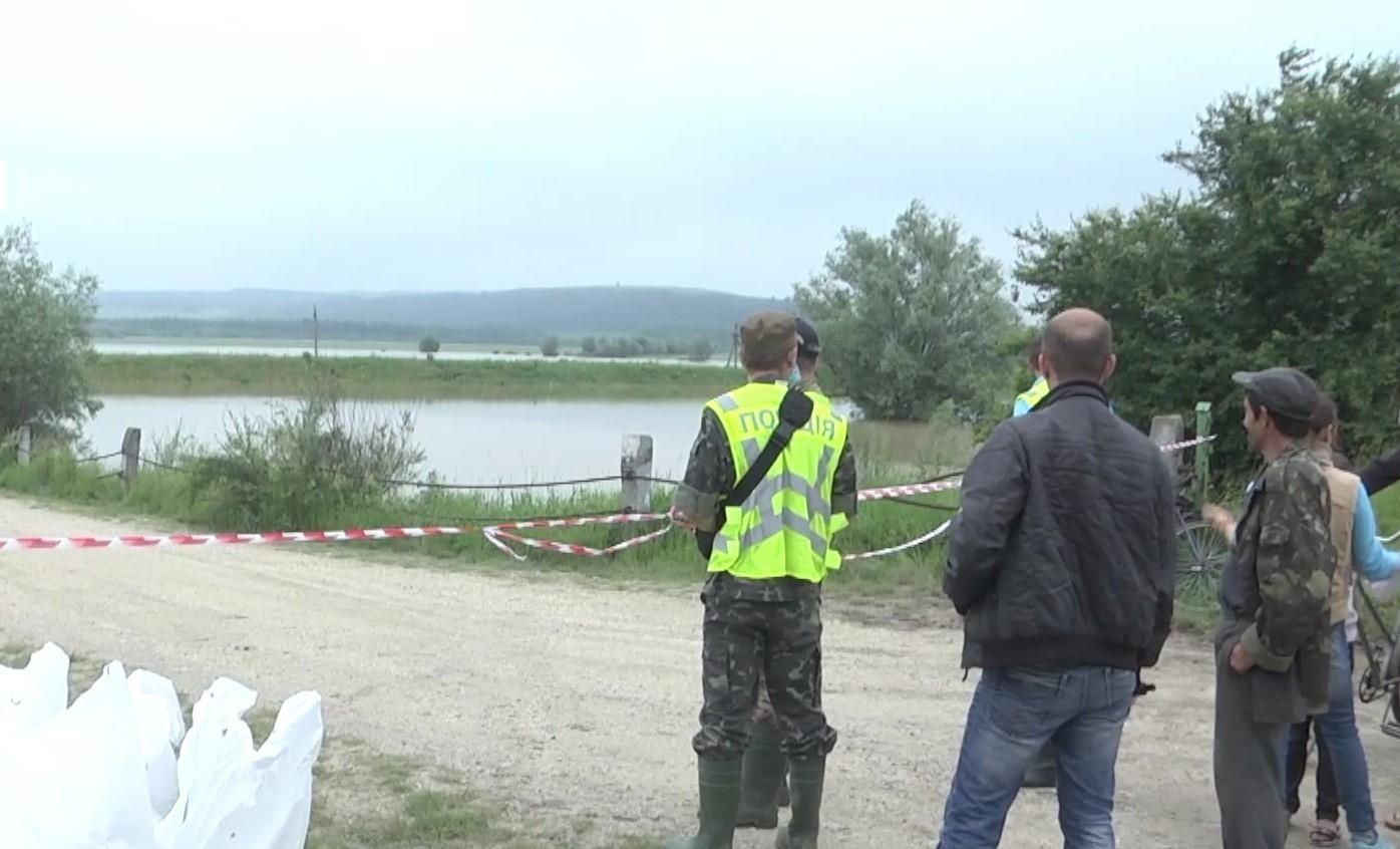 Большая вода угрожает Тернопольщине: в области готовятся к эвакуации – фото, видео