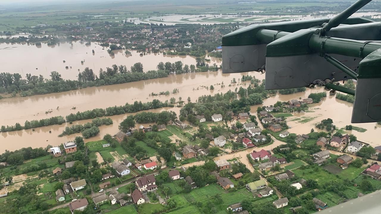 Наводнения в Западной Украине: убытки достигли почти миллиарда гривен