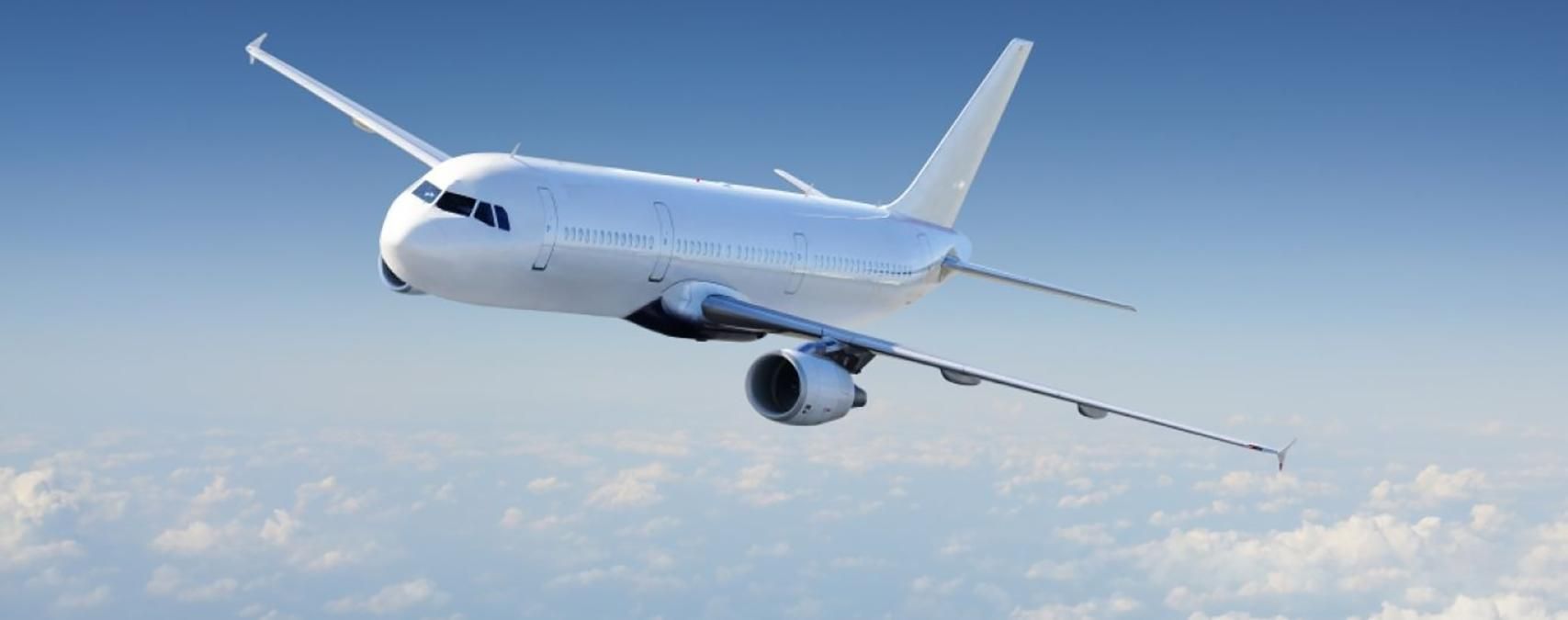 Перший літак вилетів з України Перший літак вилетів з України