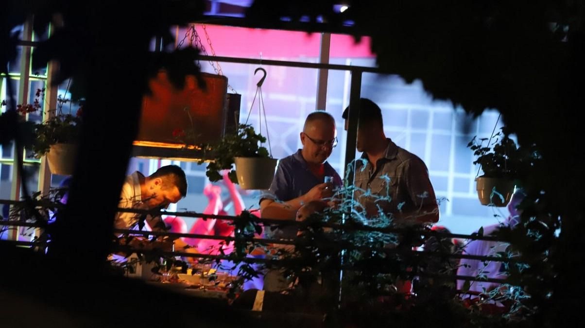 Корпоратив митників у Херсоні з "Мозгами": відео і все, що відомо Корпоратив митників у Херсоні з "Мозгами": відео і все, що відомо