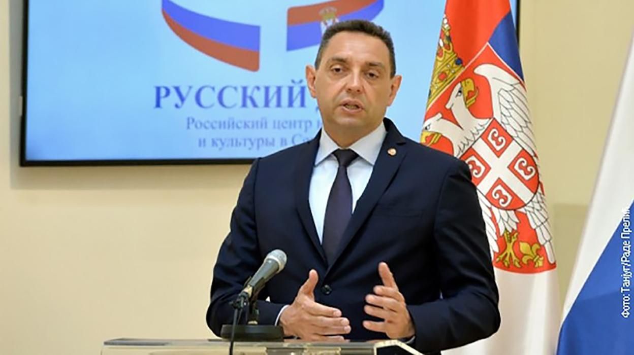 Министр обороны Сербии Александар Вулин заразился коронавирусом