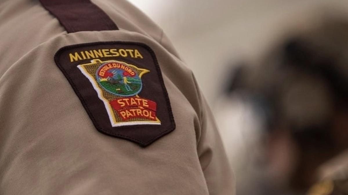 Забрав телефон і скачав еротичні фото: у США поліцейський вляпався в курйозний скандал Забрав телефон і скачав еротичні фото: у США поліцейський вляпався в курйозний скандал