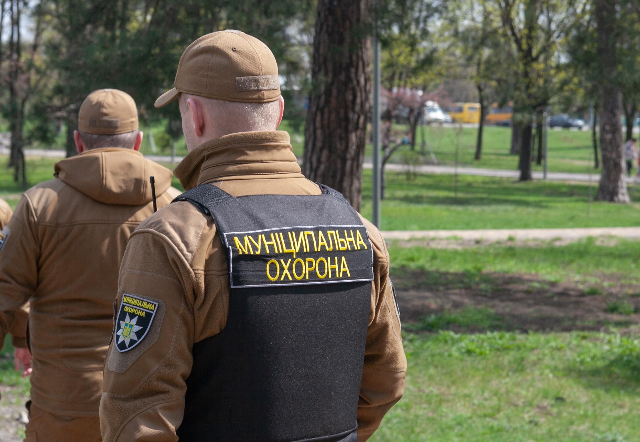 Ще більше контролю: за дотриманням карантину будуть стежити муніципальні патрулі Ще більше контролю: за дотриманням карантину будуть стежити муніципальні патрулі