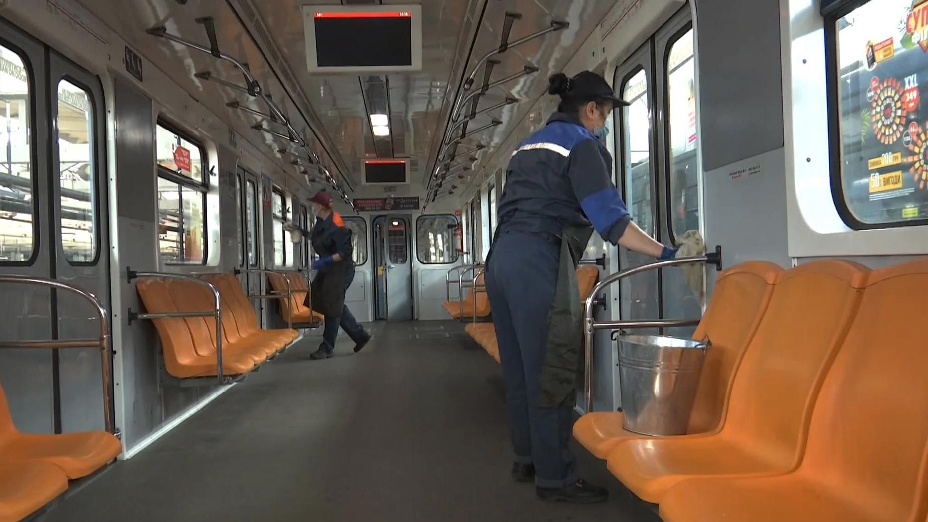 Безопасно ли ездить в метро во время COVID-19: эксперты Безопасно ли ездить в метро во время COVID-19: эксперты