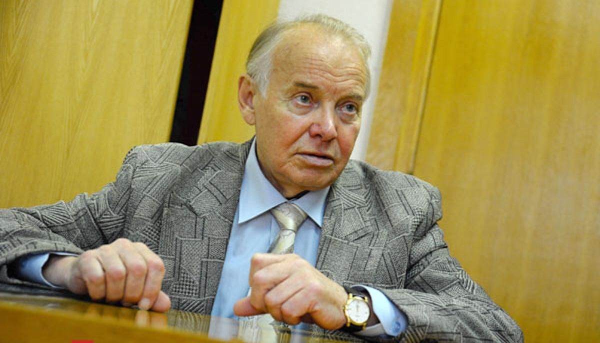 Відомий філолог Пономарів пошкодив хребет: його госпіталізували у важкому стані Відомий філолог Пономарів пошкодив хребет: його госпіталізували у важкому стані