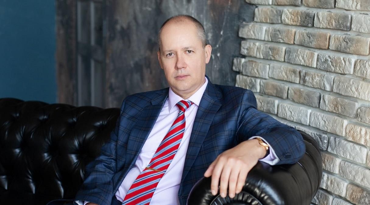 Белорусские силовики взялись за еще одного конкурента Лукашенко на выборах Белорусские силовики взялись за еще одного конкурента Лукашенко на выборах