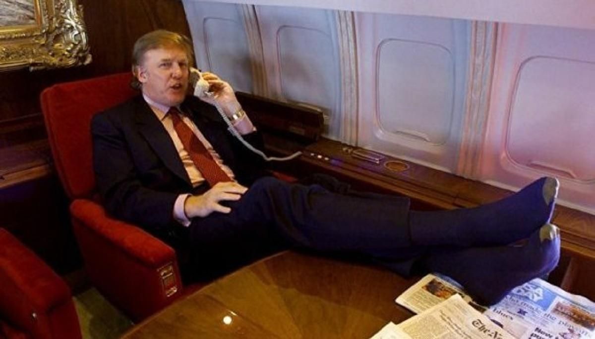 Трамп по телефону називав Меркель "дурною", а Кім Чен Ину хвалився геніальністю, – ЗМІ Трамп по телефону називав Меркель "дурною", а Кім Чен Ину хвалився геніальністю, – ЗМІ