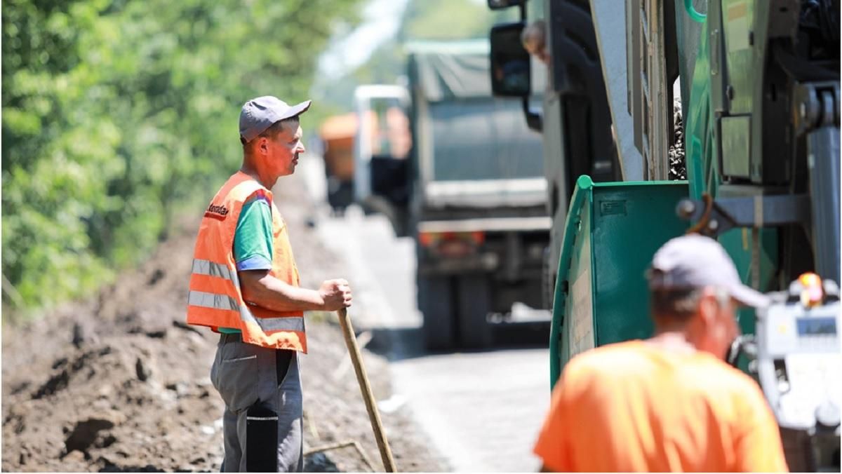 "Велике Будівництво" у самому розпалі. Хто будує нові українські дороги в обличчях