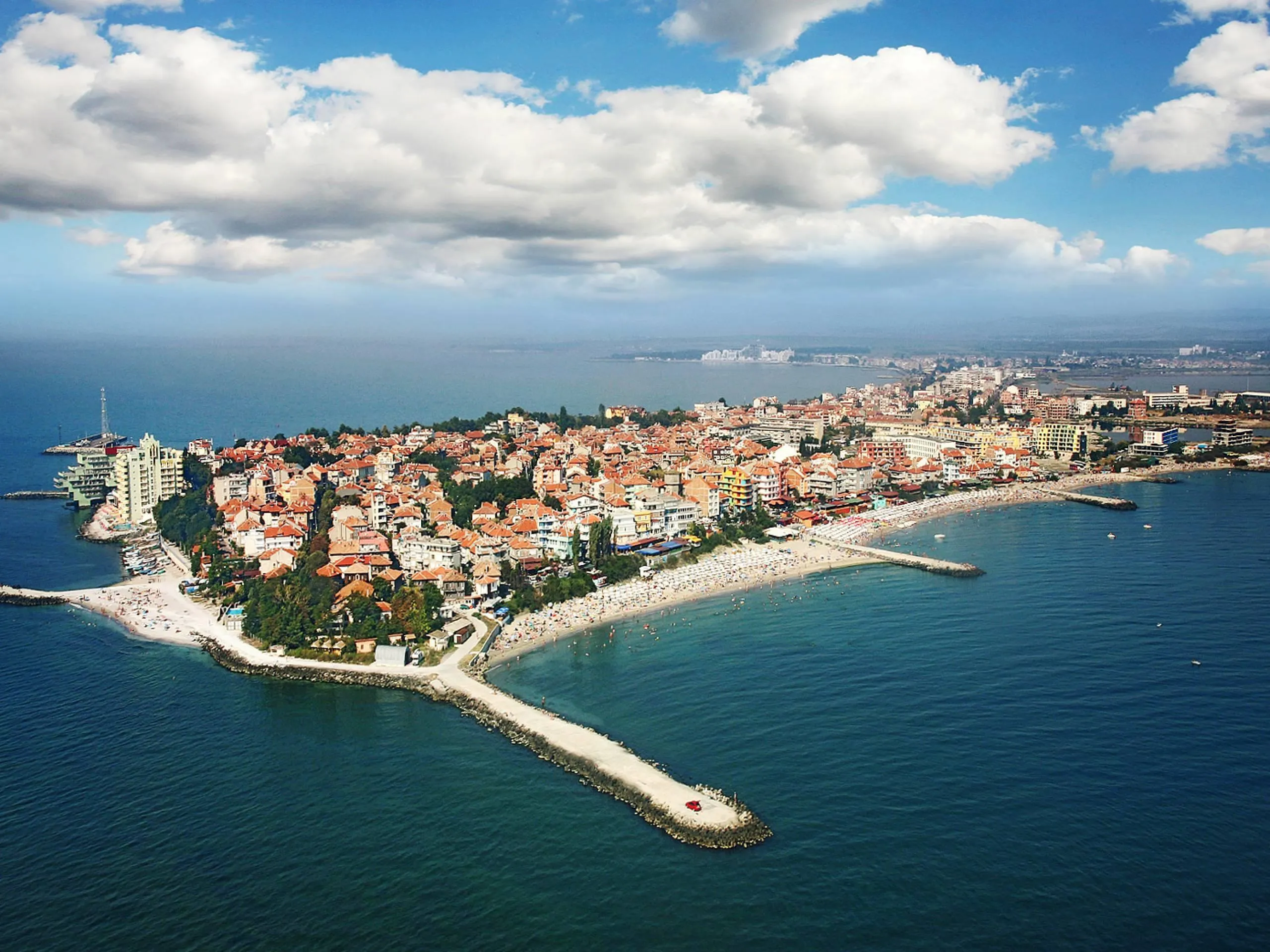 Болгарія дозволила українцям в'їзд без тесту Болгарія дозволила українцям в'їзд без тесту