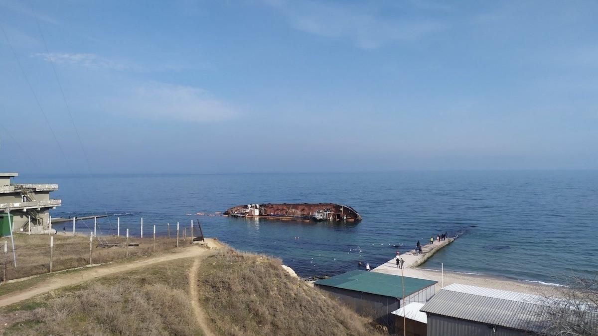 Пляж Дельфін в Одесі: чи можна купатися сьогодні - 1 липня 2020 Пляж Дельфін в Одесі: чи можна купатися сьогодні - 1 липня 2020