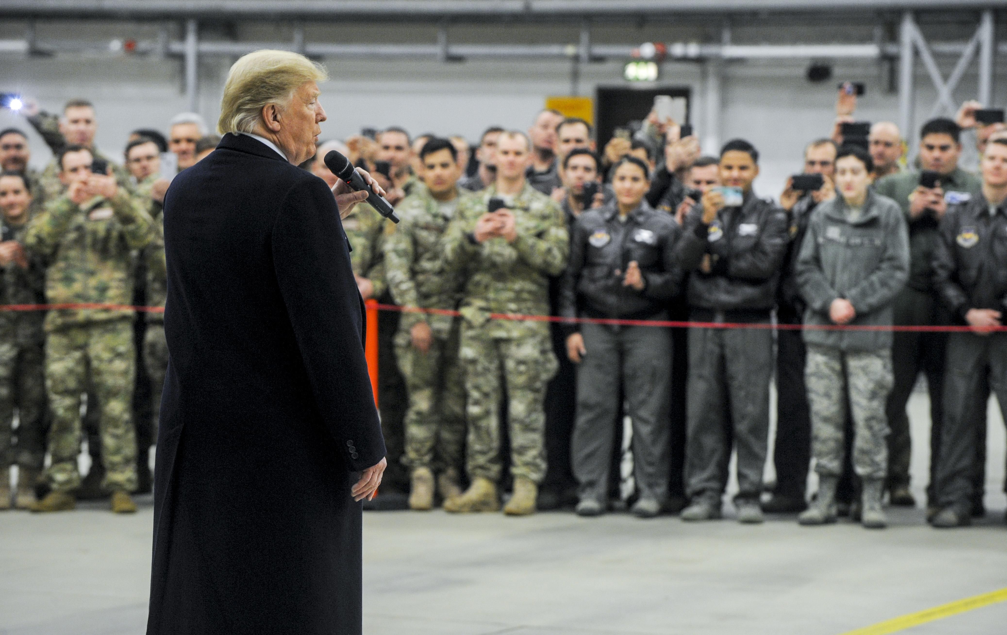 Трамп виведе частину військ США з Німеччини 