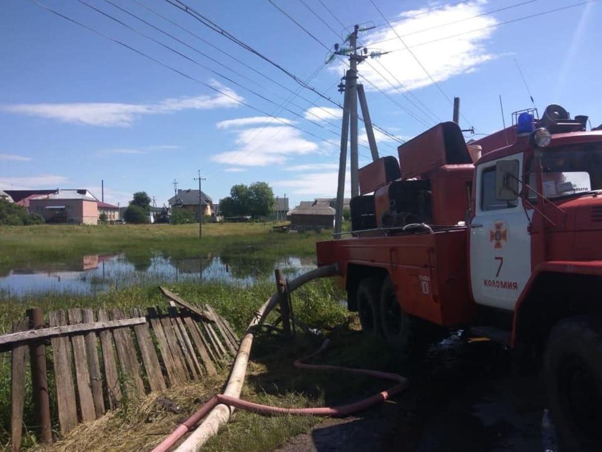 Наводнение 2020 на Западе Украины: какие села отрезаны 1.07.2020 Наводнение 2020 на Западе Украины: какие села отрезаны 1.07.2020