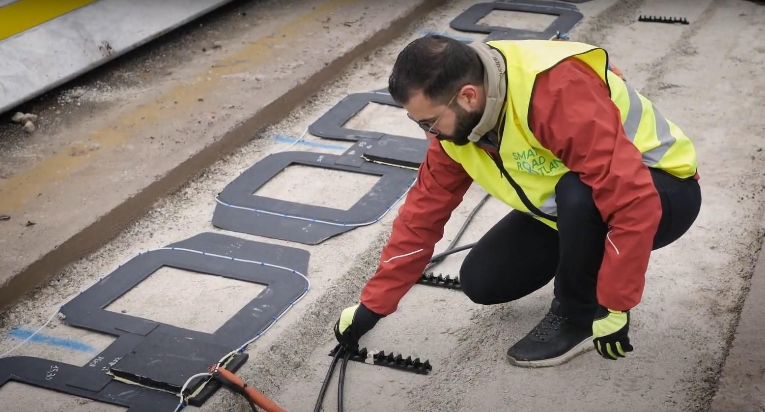 Стартап разработал дорожное покрытие, которое может заряжать электроавтомобили Стартап разработал дорожное покрытие, которое может заряжать электроавтомобили