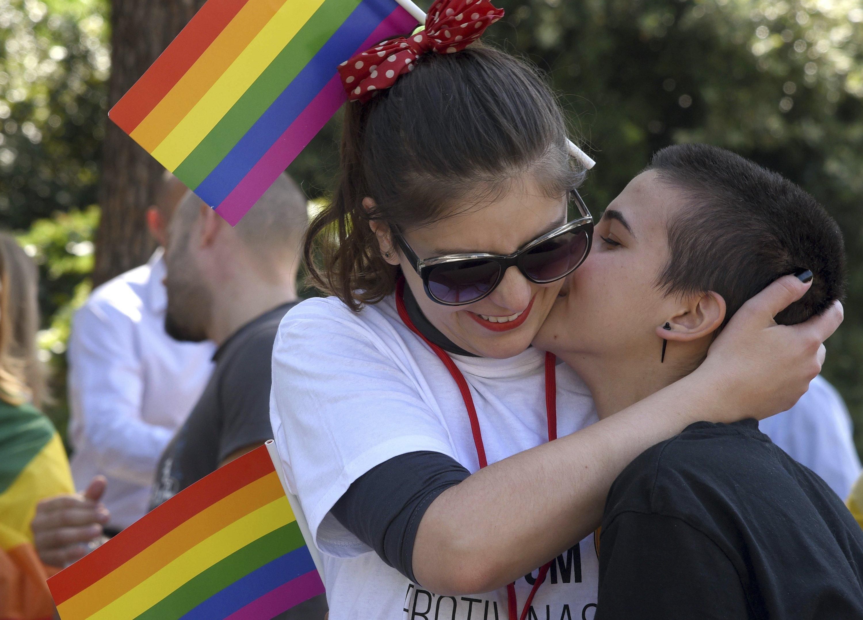 У Чорногорії дозволили одностатеві шлюби У Чорногорії дозволили одностатеві шлюби