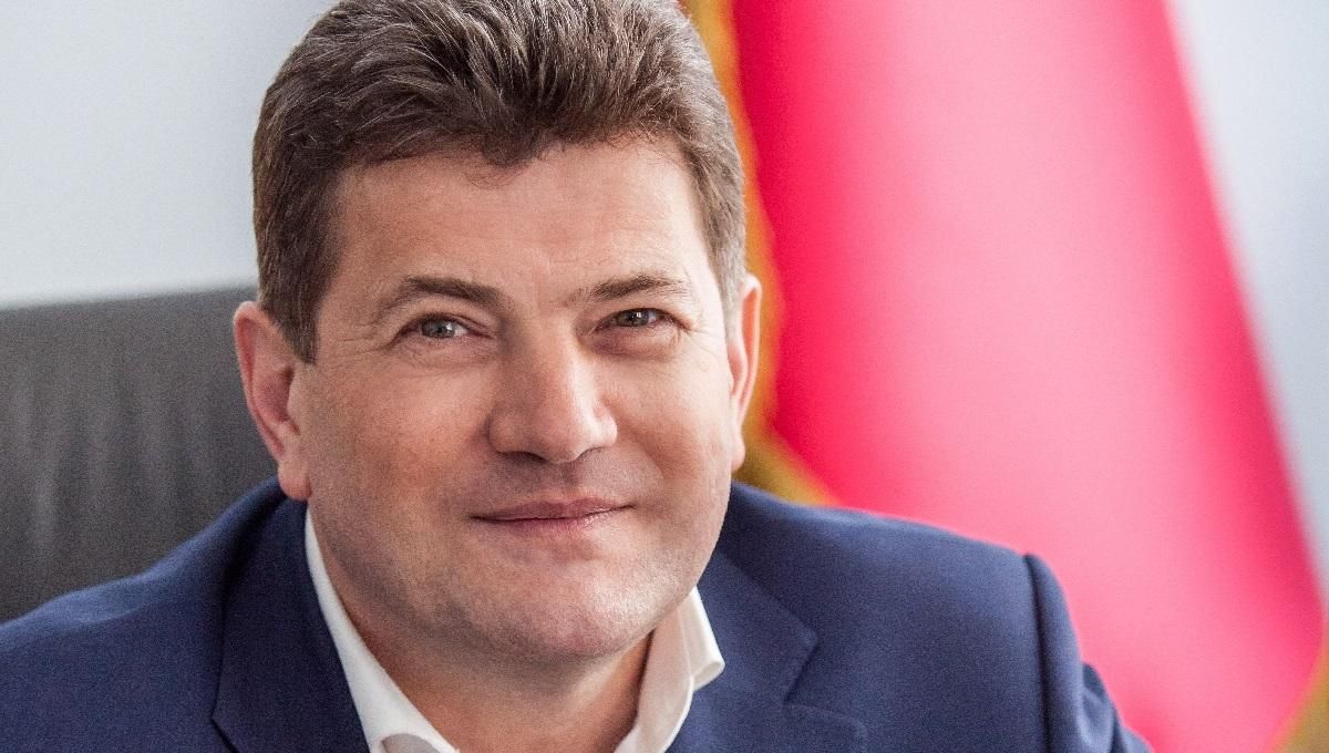 Мэр Запорожья Владимир Буряк ведет в горсовет свою партию Мэр Запорожья Владимир Буряк ведет в горсовет свою партию