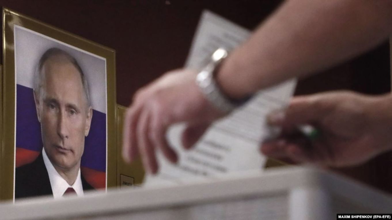 Росія змушувала українських політв'язнів голосувати за "обнулення" Путіна Росія змушувала українських політв'язнів голосувати за "обнулення" Путіна