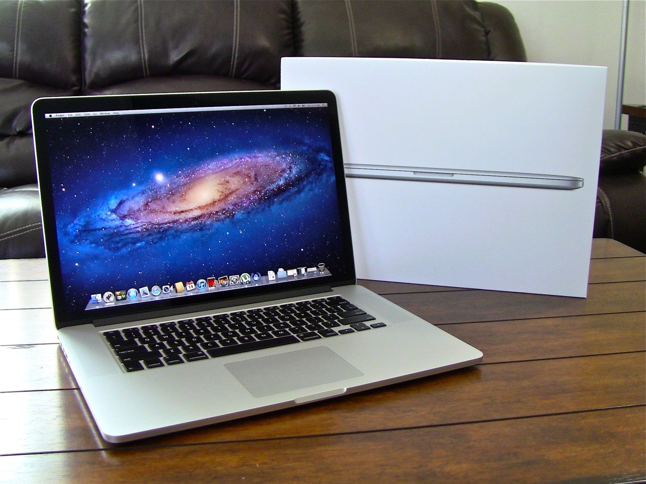 Первый MacBook Pro официально признали устаревшим