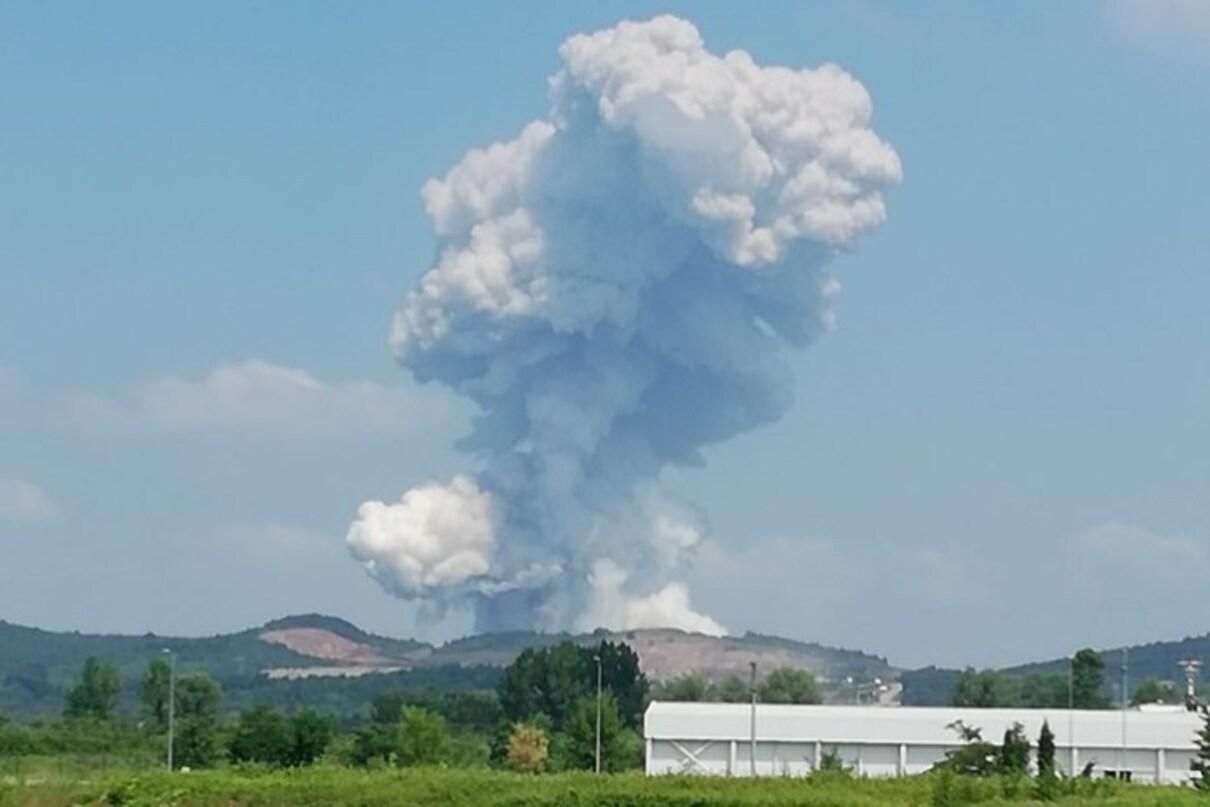 Взрыв на фабрике фейерверков в Турции 3 июля 2020 - видео, фото