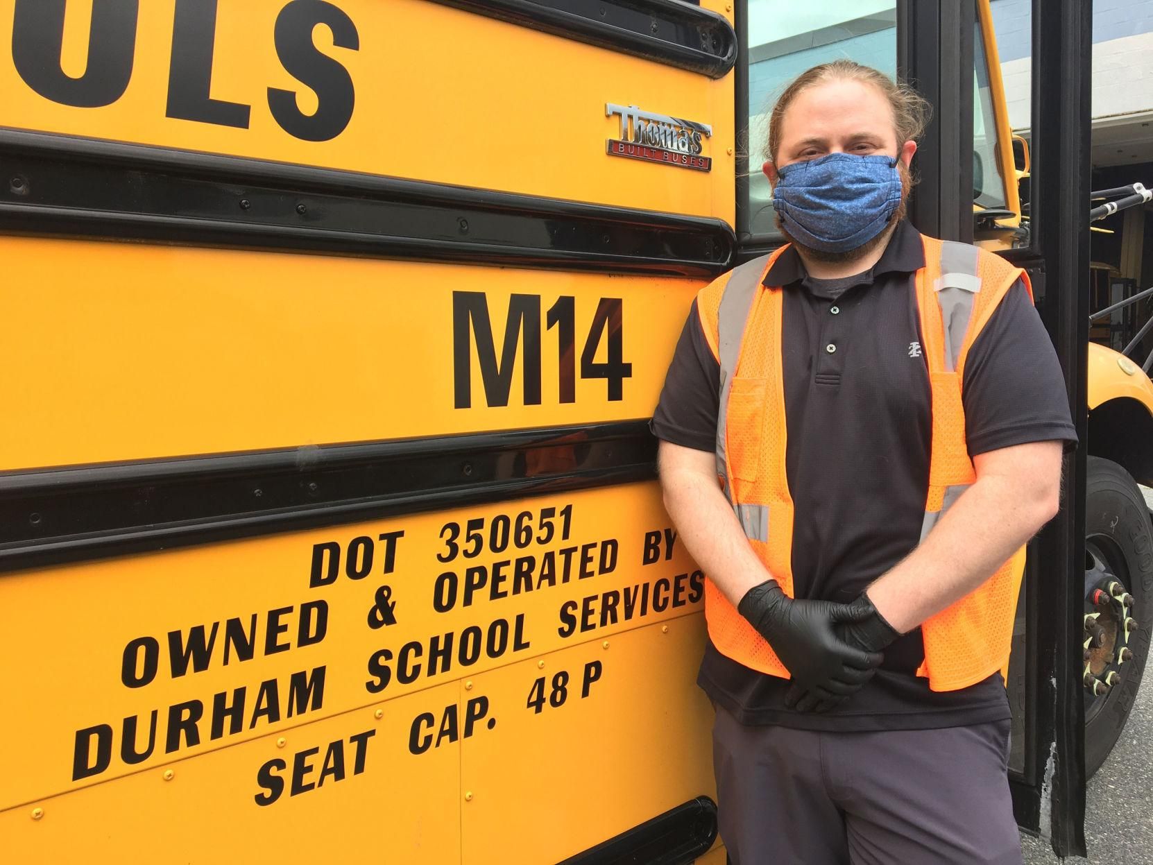 Ученики вдохновили водителя школьного автобуса стать учителем