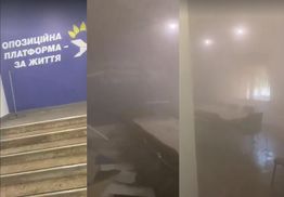 В офіс партії Медведчука в Полтаві кинули гранату: поранено дівчину – відео