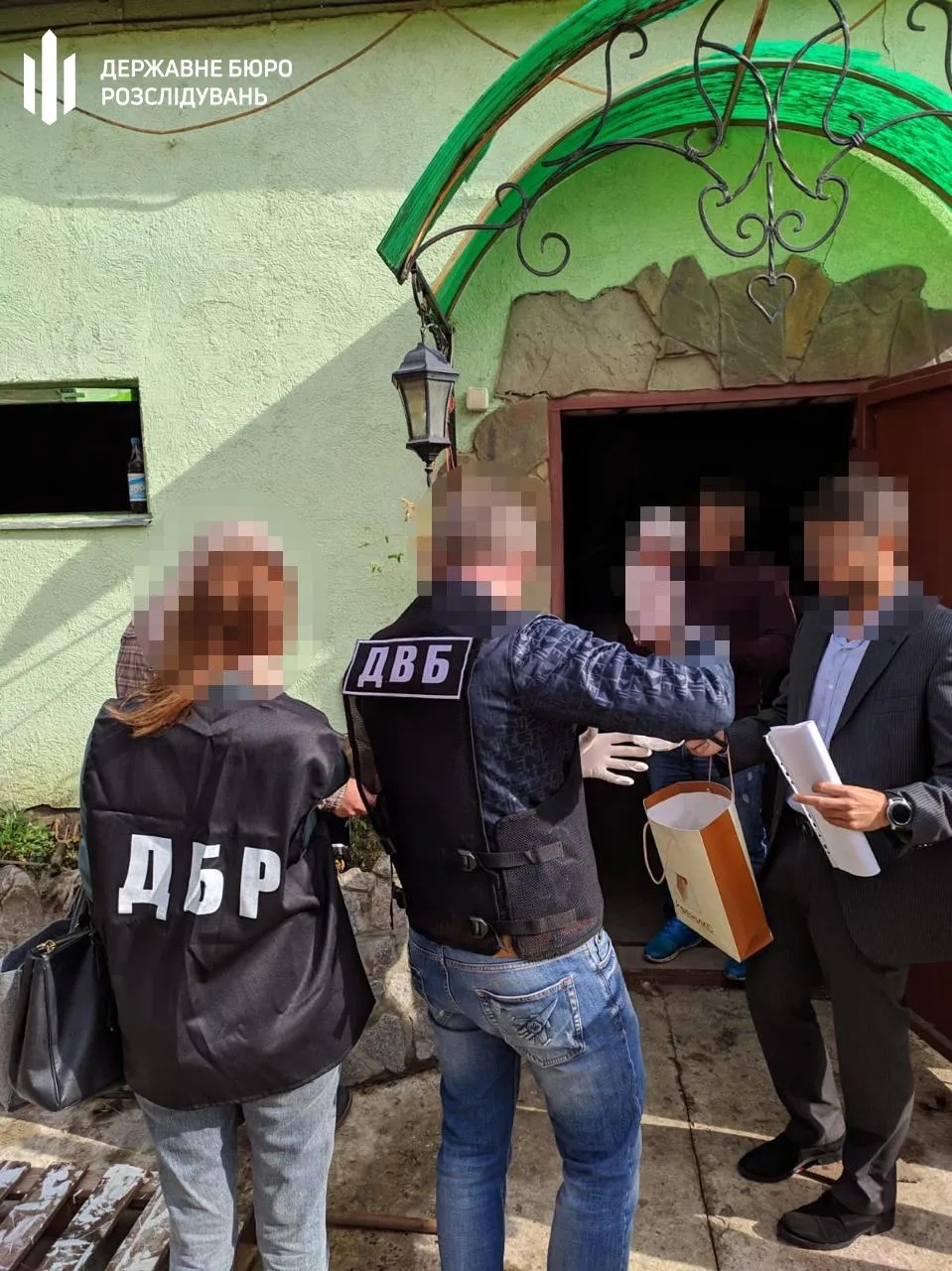 правоохоронець виманив 1 мільйон гривень правоохоронець виманив 1 мільйон гривень