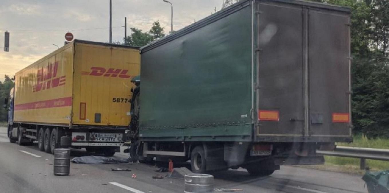 ДТП на трассе Киев - Житомир с фурами 4 июля 2020: есть жертва ДТП на трассе Киев - Житомир с фурами 4 июля 2020: есть жертва