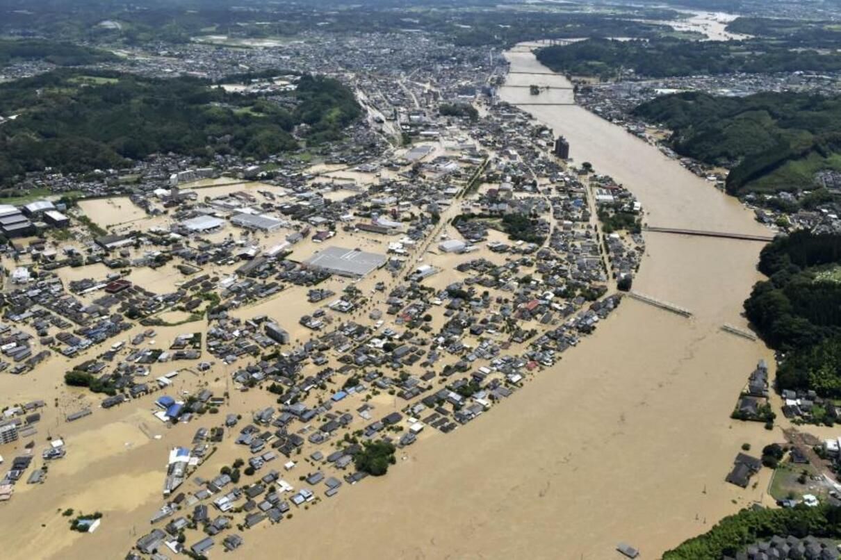 Наводнение в Японии: что известно - фото, видео