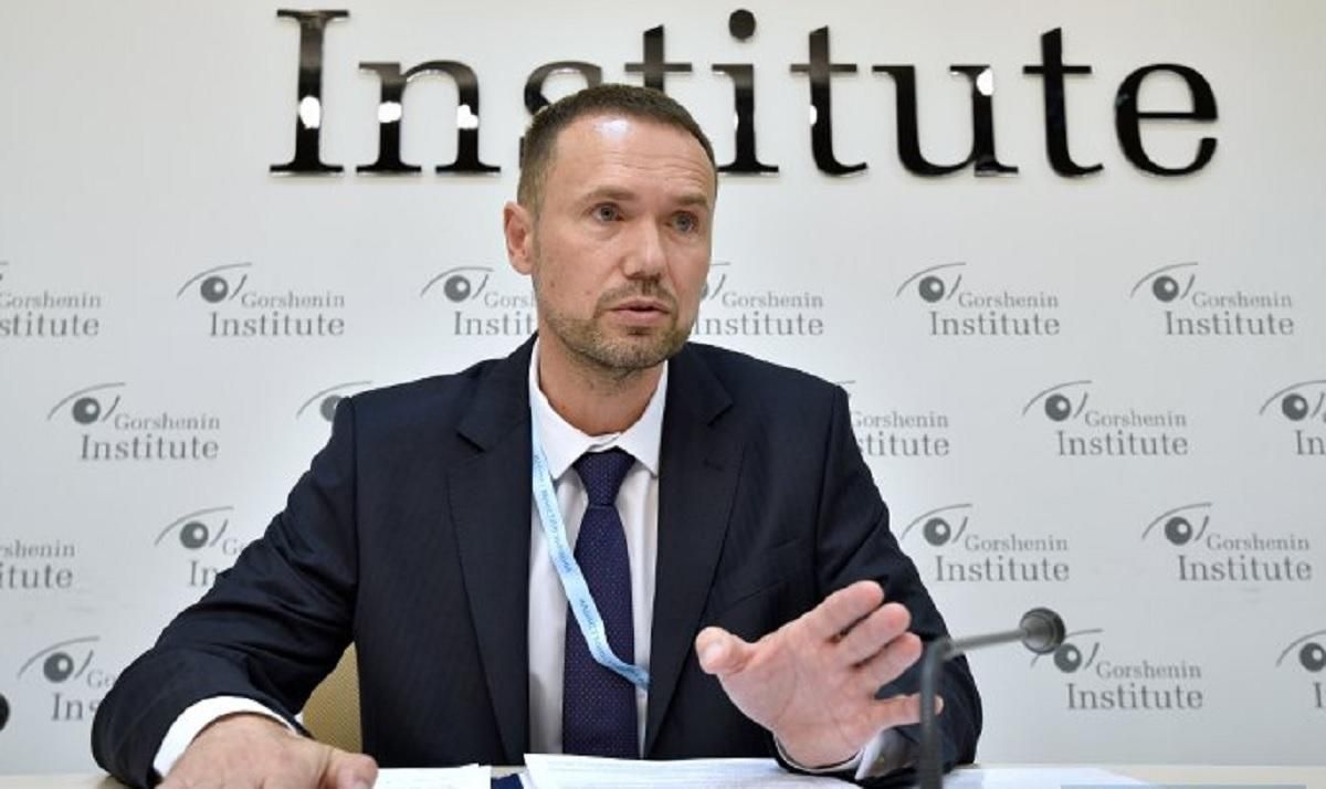 Я казав президенту, що обов’язково "вилізе" мій слід щодо "Партії регіонів", – Шкарлет Я казав президенту, що обов’язково "вилізе" мій слід щодо "Партії регіонів", – Шкарлет