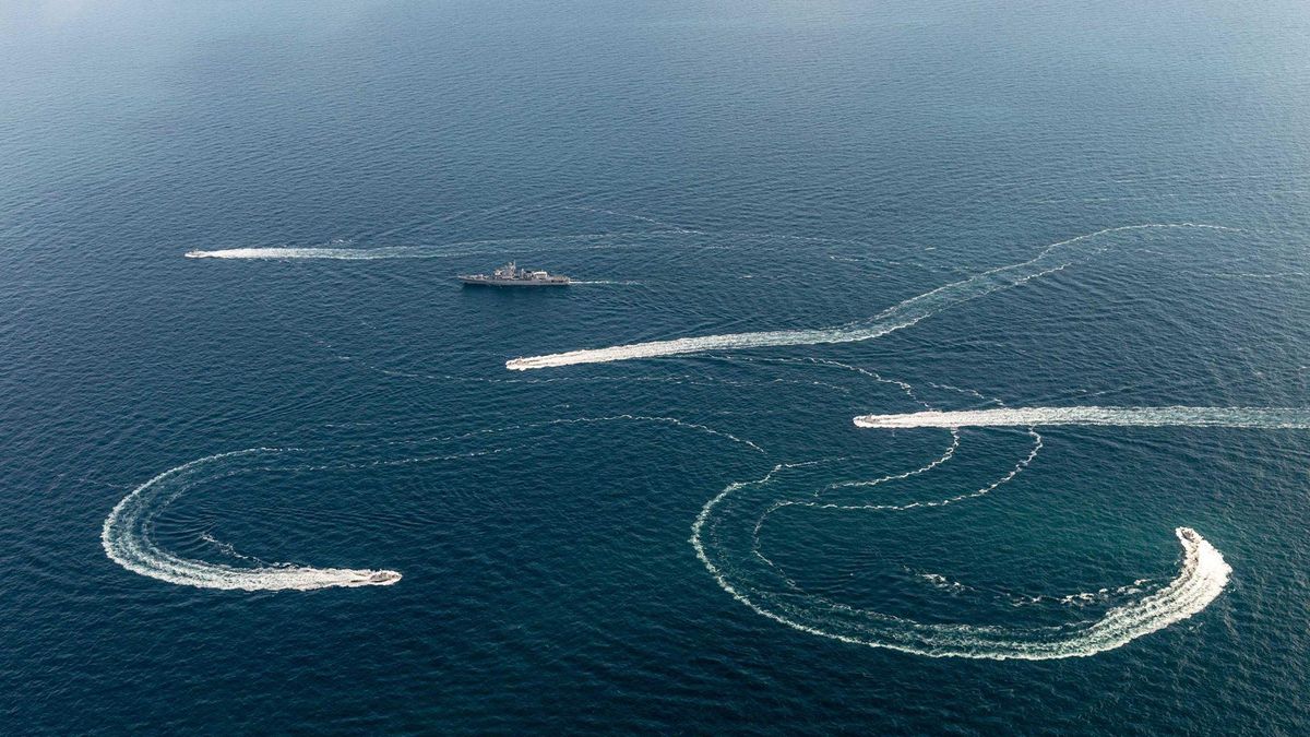 Азовське море – це не калюжа Росії, – командувач ВМС про оборону регіону