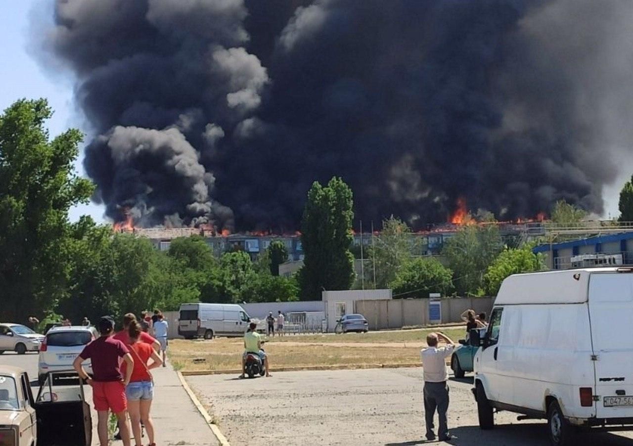 Ужасный пожар в Новой Каховке: люди буквально "остались без крыши"